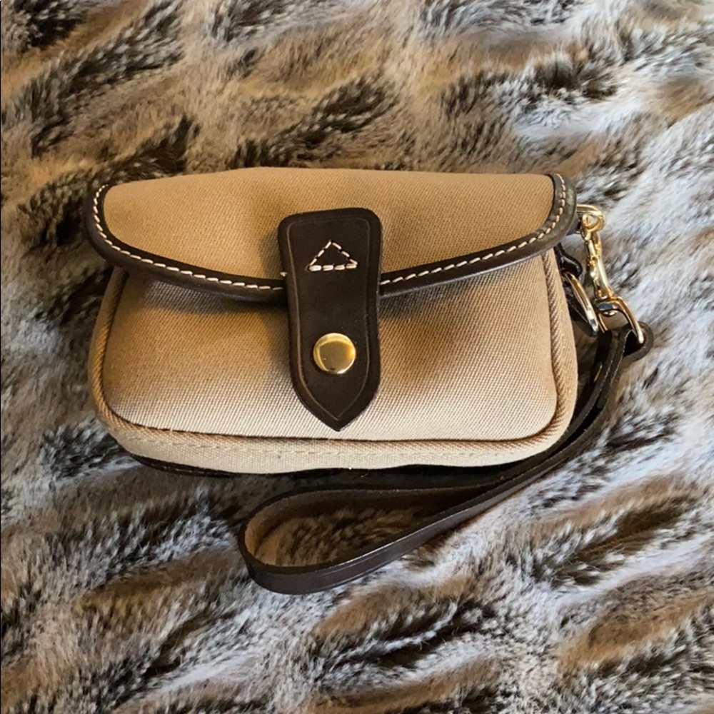 NWOT Dooney and Bourke wristlet